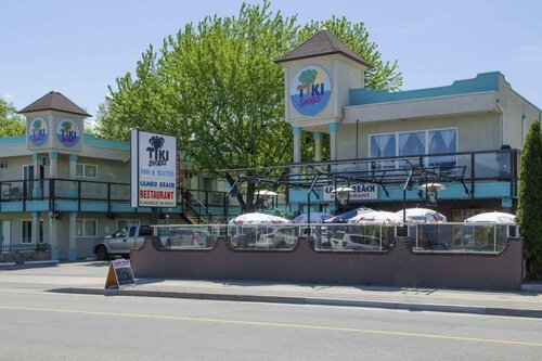 Гостиница Tiki Shores Beach Motel Resort в Пентиктоне