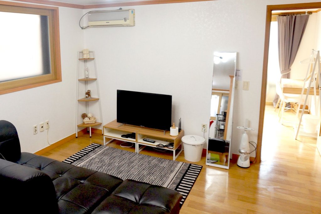 Фото Br. Guesthouse Hongdae