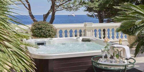 Гостиница La Réserve de Beaulieu & SPA