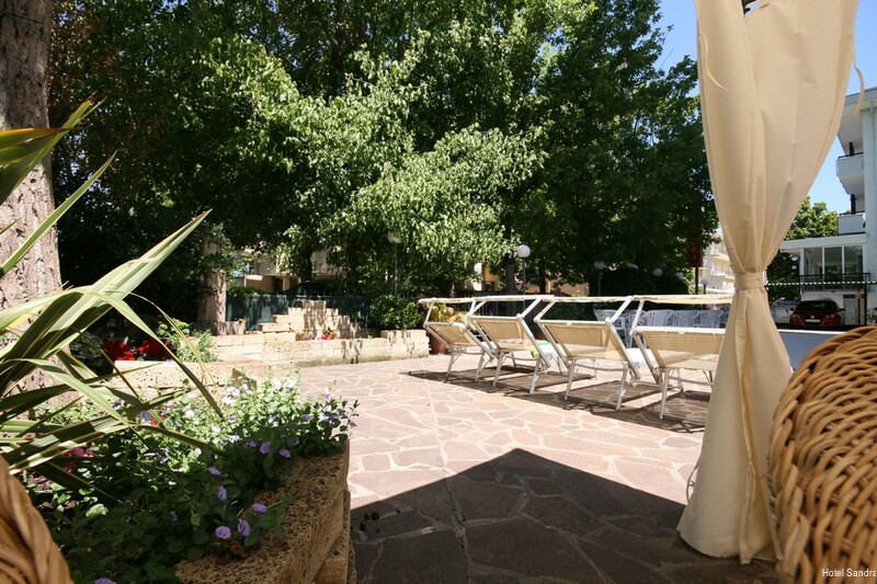 Фото Hotel Sandra