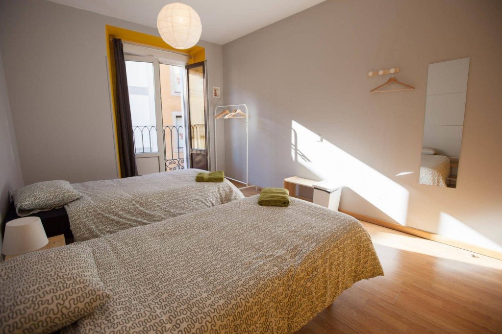 Фото Onefam Sungate Hostel Madrid