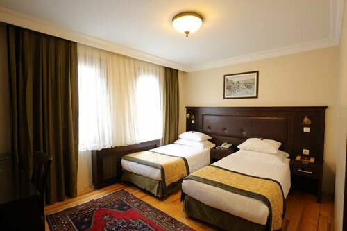 Гостиница Tria Hotel Istanbul в Фатихе