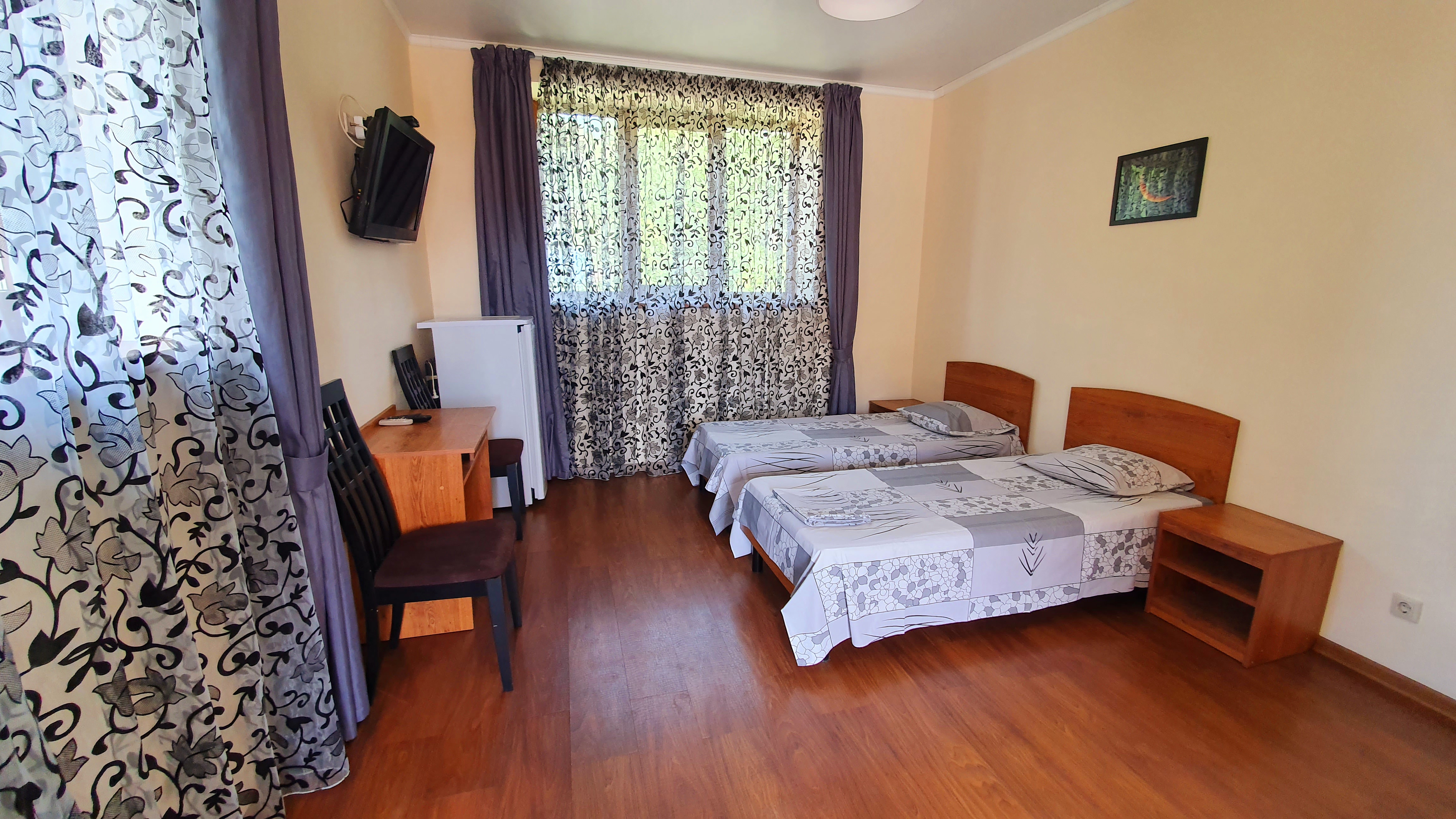 Фото отеля 2