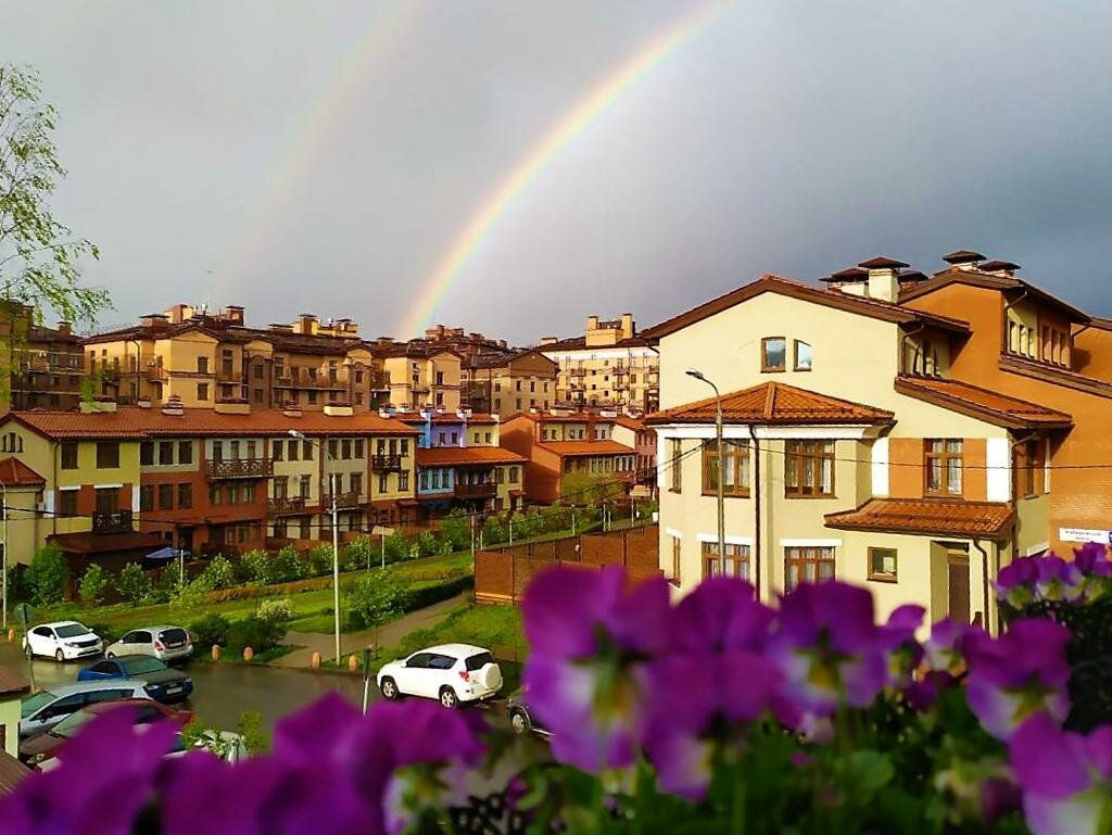 Yaşayış kompleksi Gorod Naberezhnykh, Ximki, foto