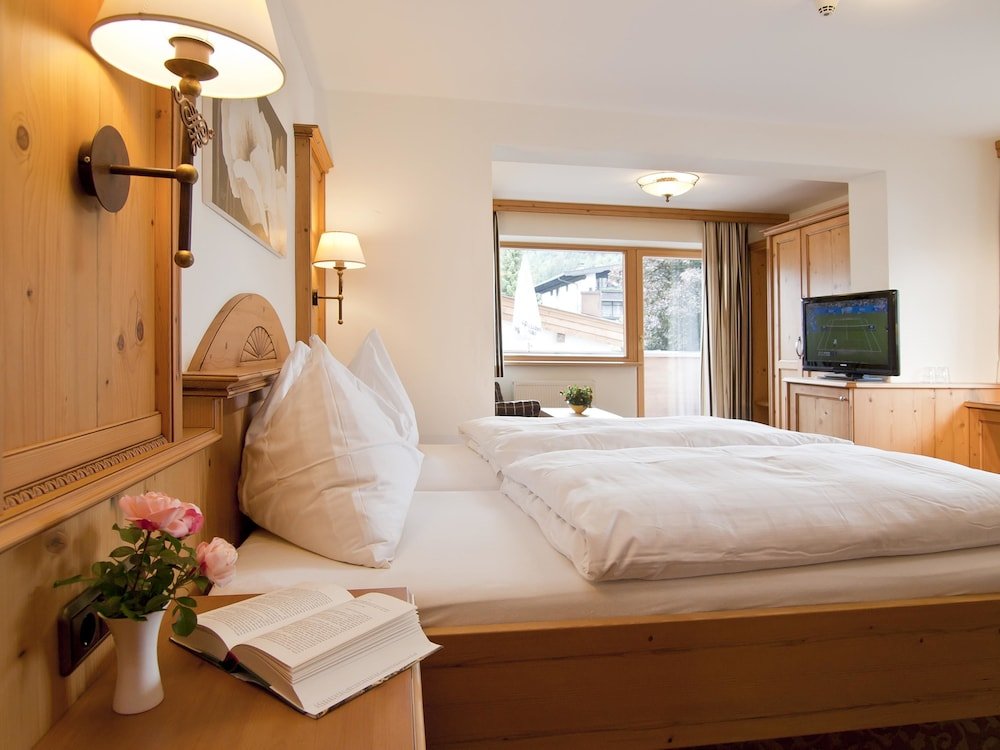 Фото Hotel Zentral