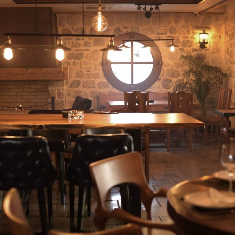 Фото Апарт-Отель Waikiki Tivat