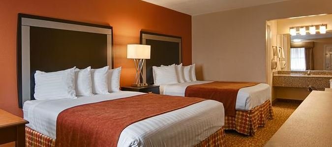 Фото SureStay Hotel by Best Western Zapata