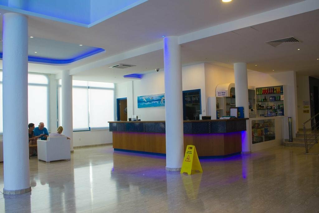 Анонимус отель кипр