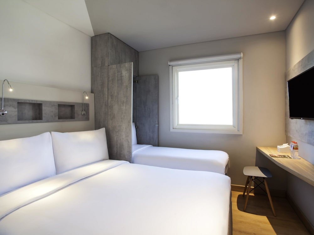 Фото Ibis budget Surabaya Diponegoro