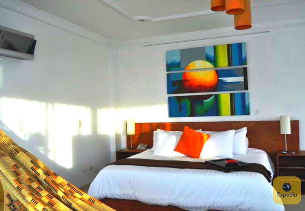 Фото MasHoteles AstraSuite 427