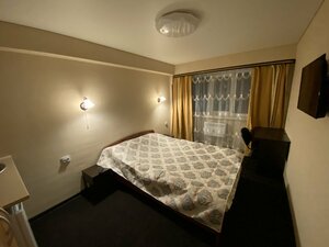 Pobeda (Pobedy Street, 9), hotel