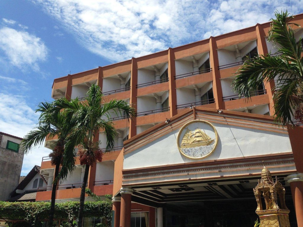 Фото Skaw Beach Hotel