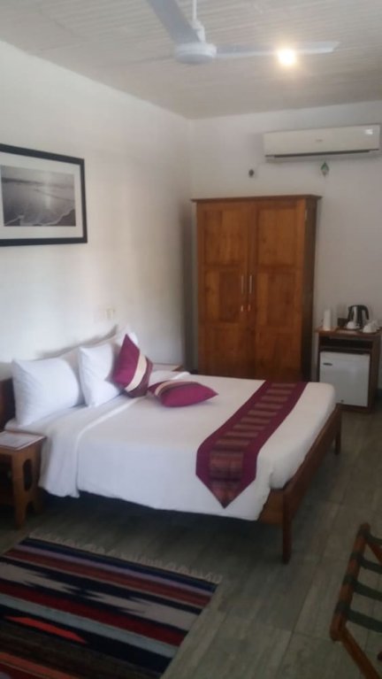 Фото Oyo 103 Lavinia Villa