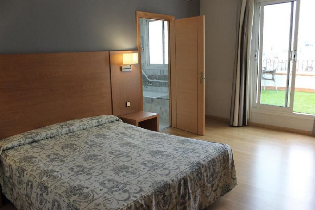 Фото Ramblas Hotel Barcelona