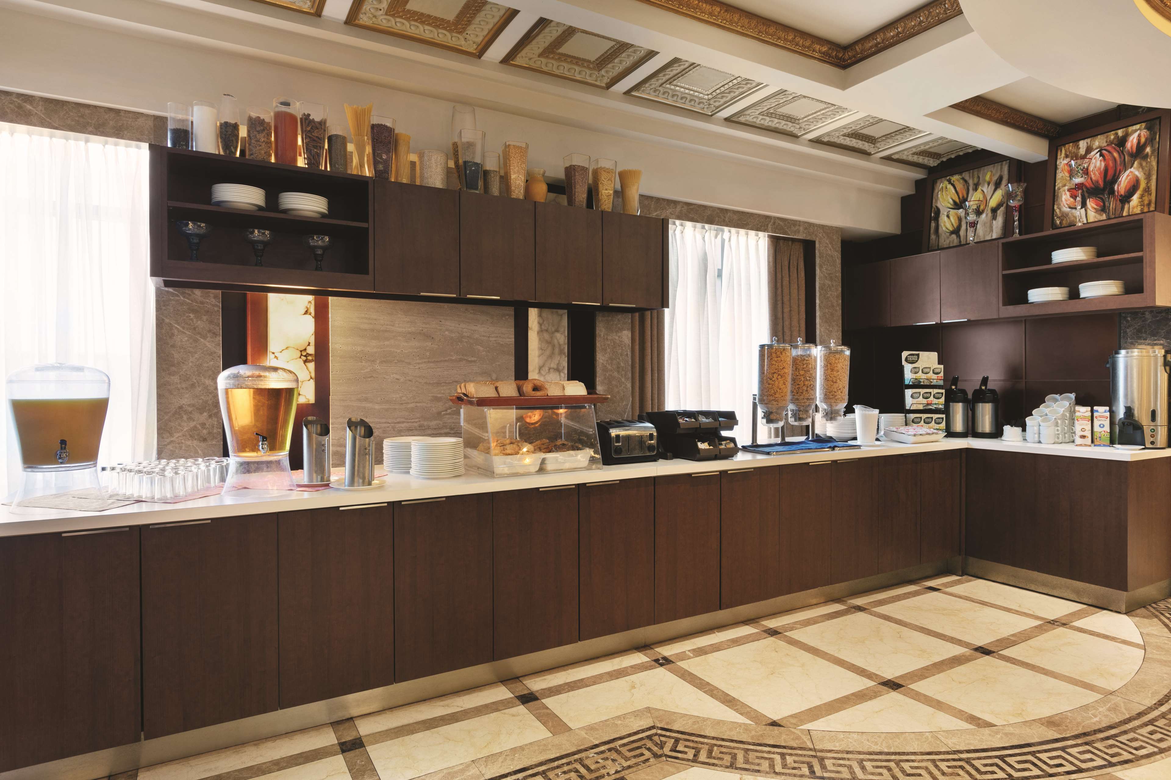 Фото Radisson Toronto Airport West