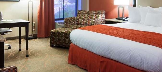 Фото DoubleTree by Hilton Austin - University Area