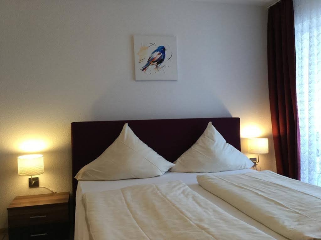 Фото Отель Hafez Bad Salzuflen