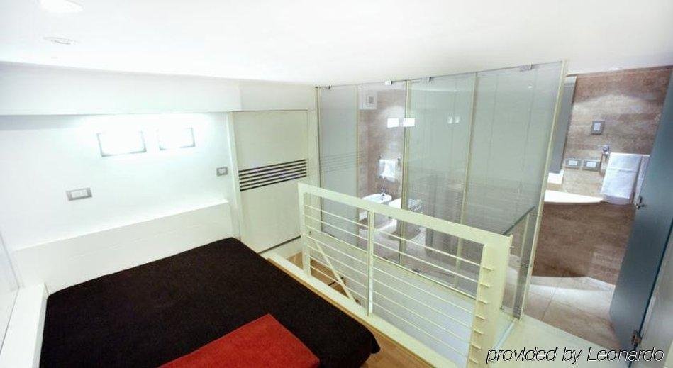 Фото Hotel White