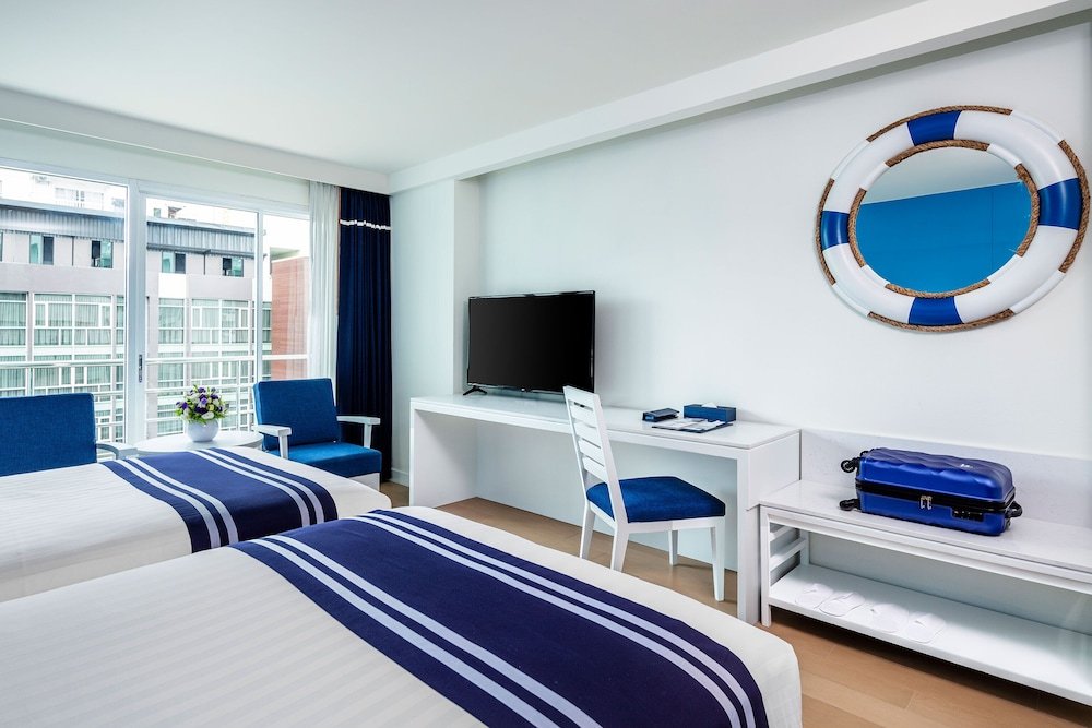 Фото A-One New Wing Hotel