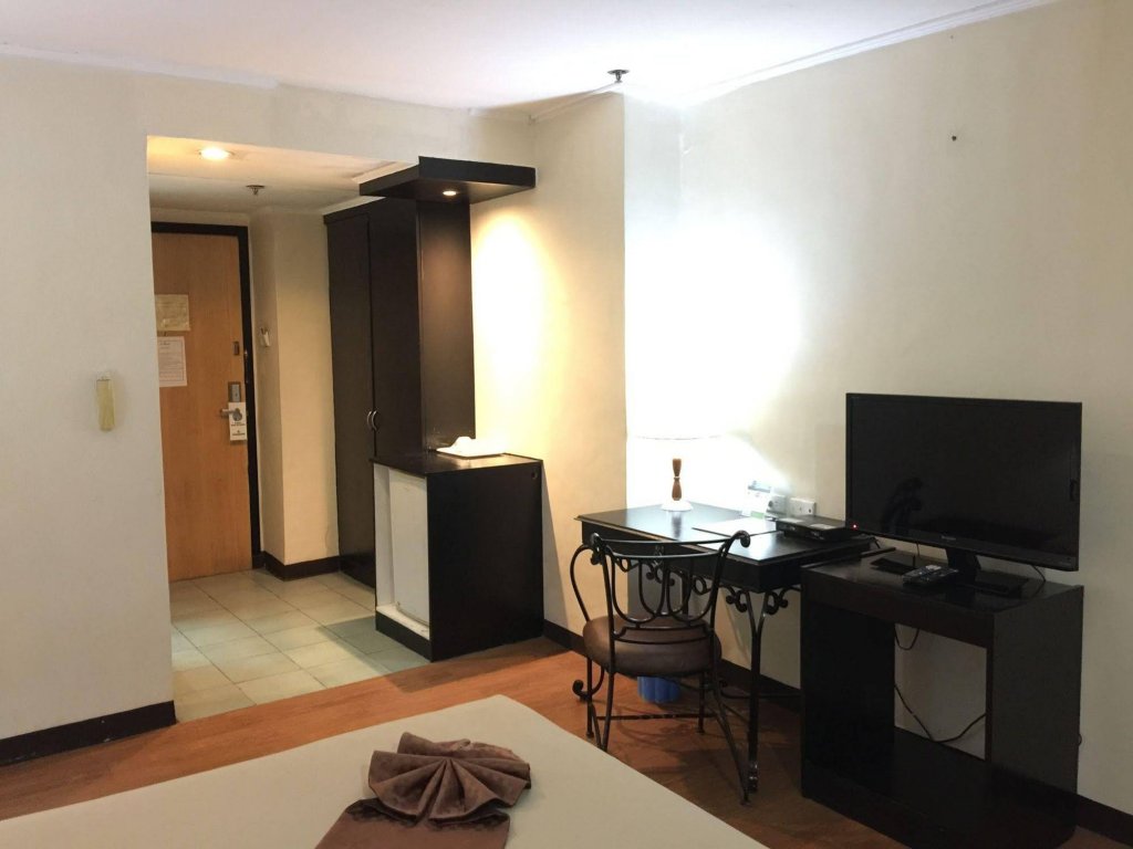 Фото The Golden Peak Hotel & Suites powered by Cocotel