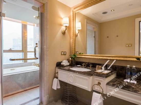 Фото Sheraton Chongqing Hotel