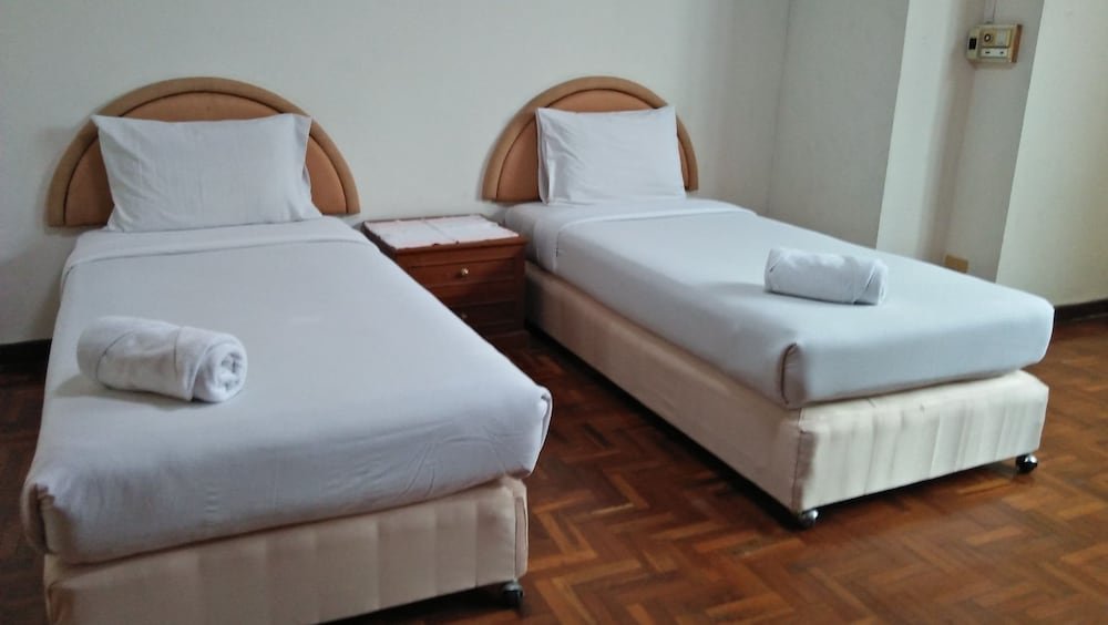 Фото Supanich Railway Station