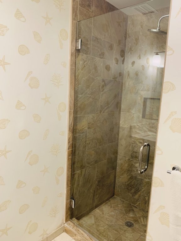 Фото Franciscan Inn & Suites