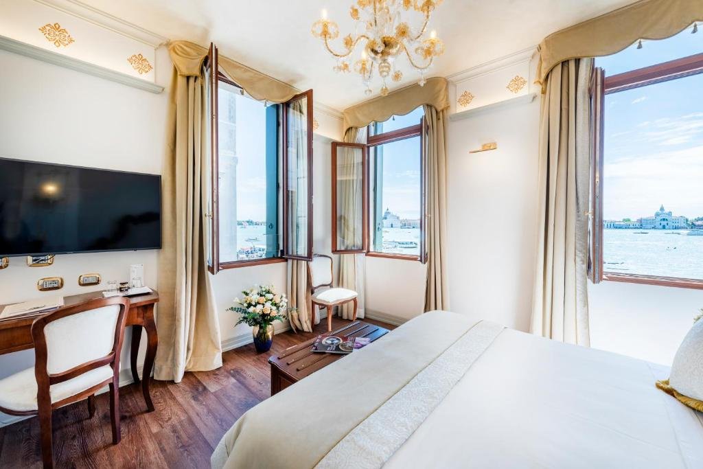 Фото Monaco & Grand Canal