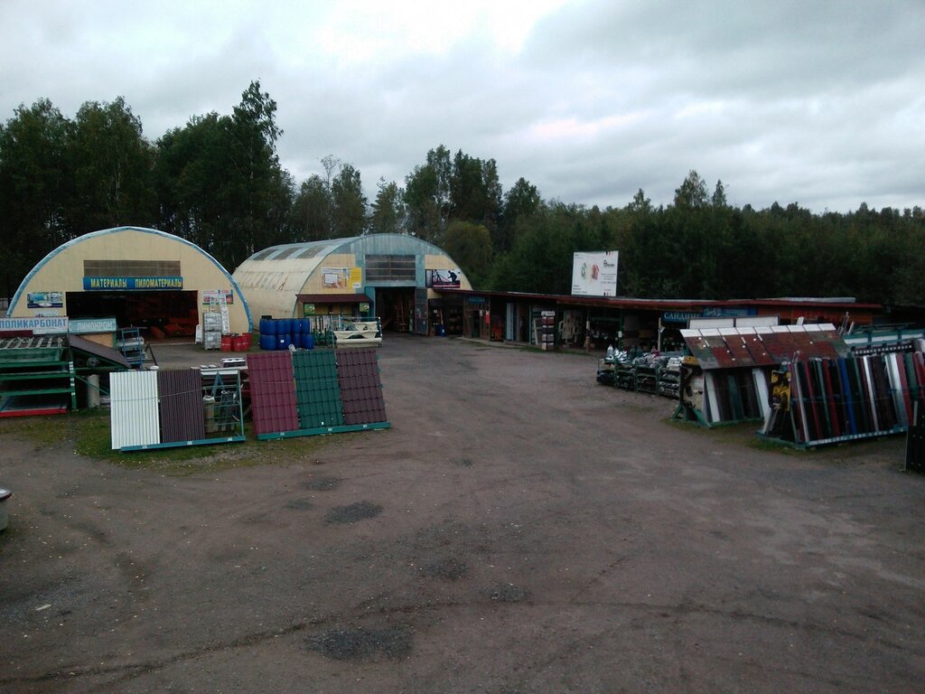 Hardware market Stroitelnaya baza Oreshek, Kirovsk, photo