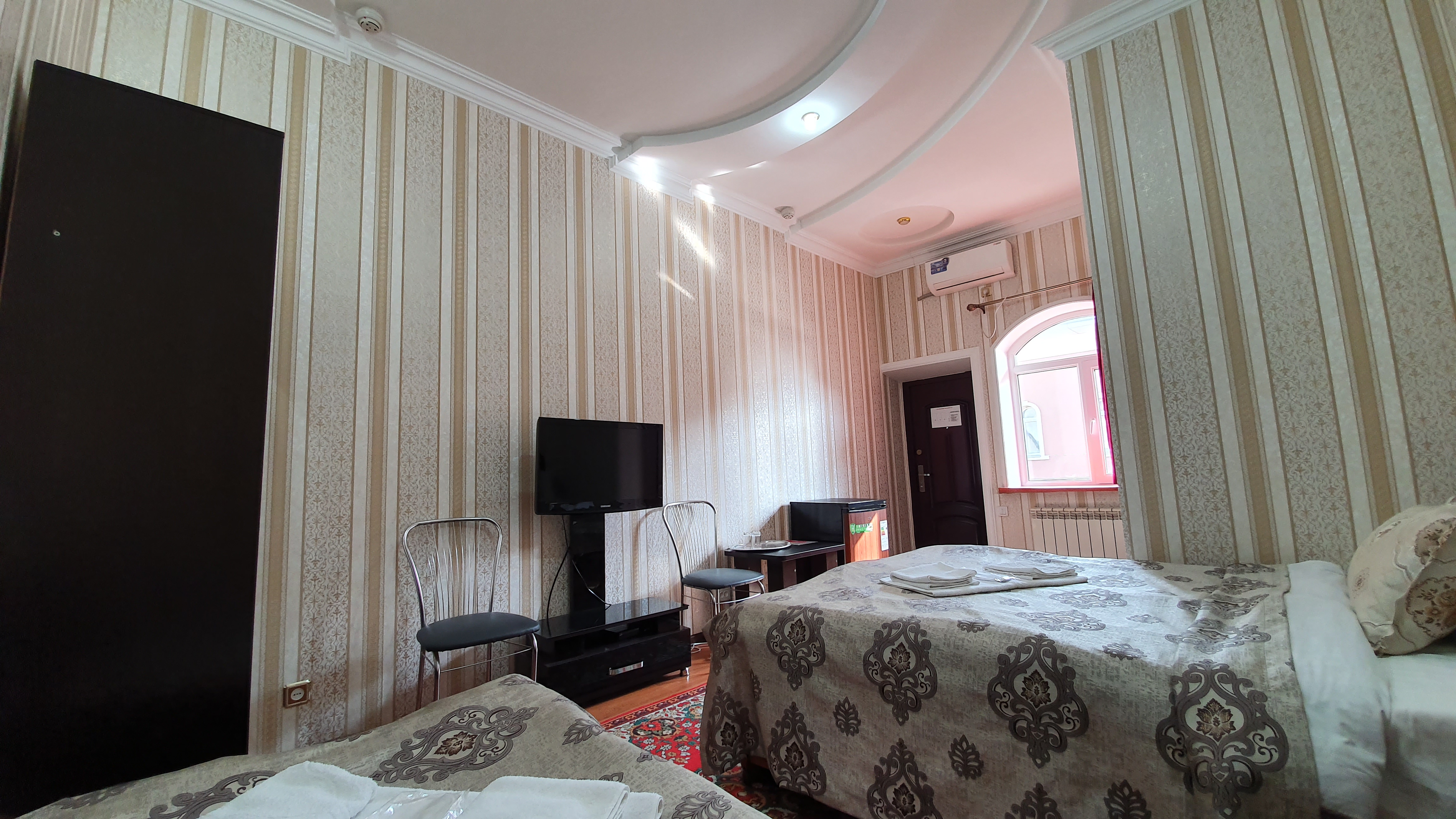 Фото Sarbon Hotel