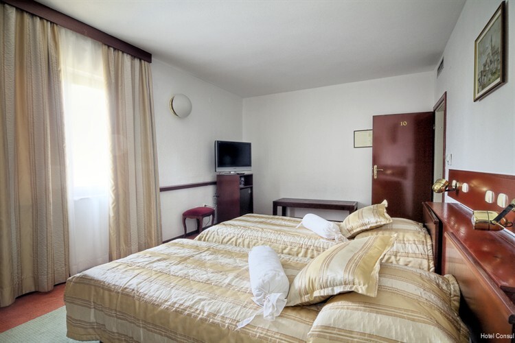 Фото Hotel Consul