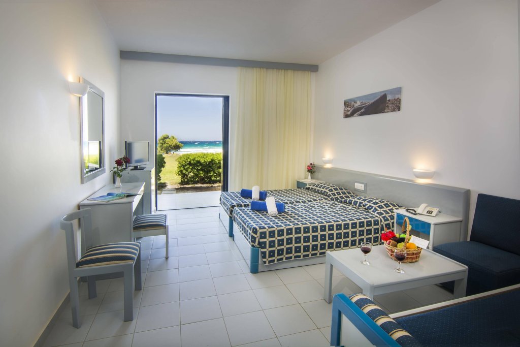 Фото Aeolos Beach Hotel
