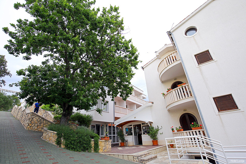 Фото Hotel Lucija