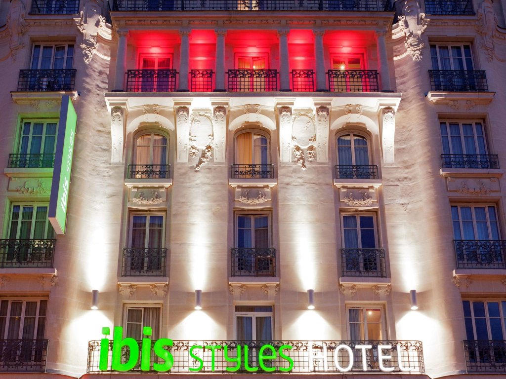 Фото отеля 1