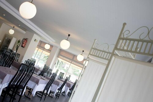 Гостиница Hotel Playamar Spa в Ларедо