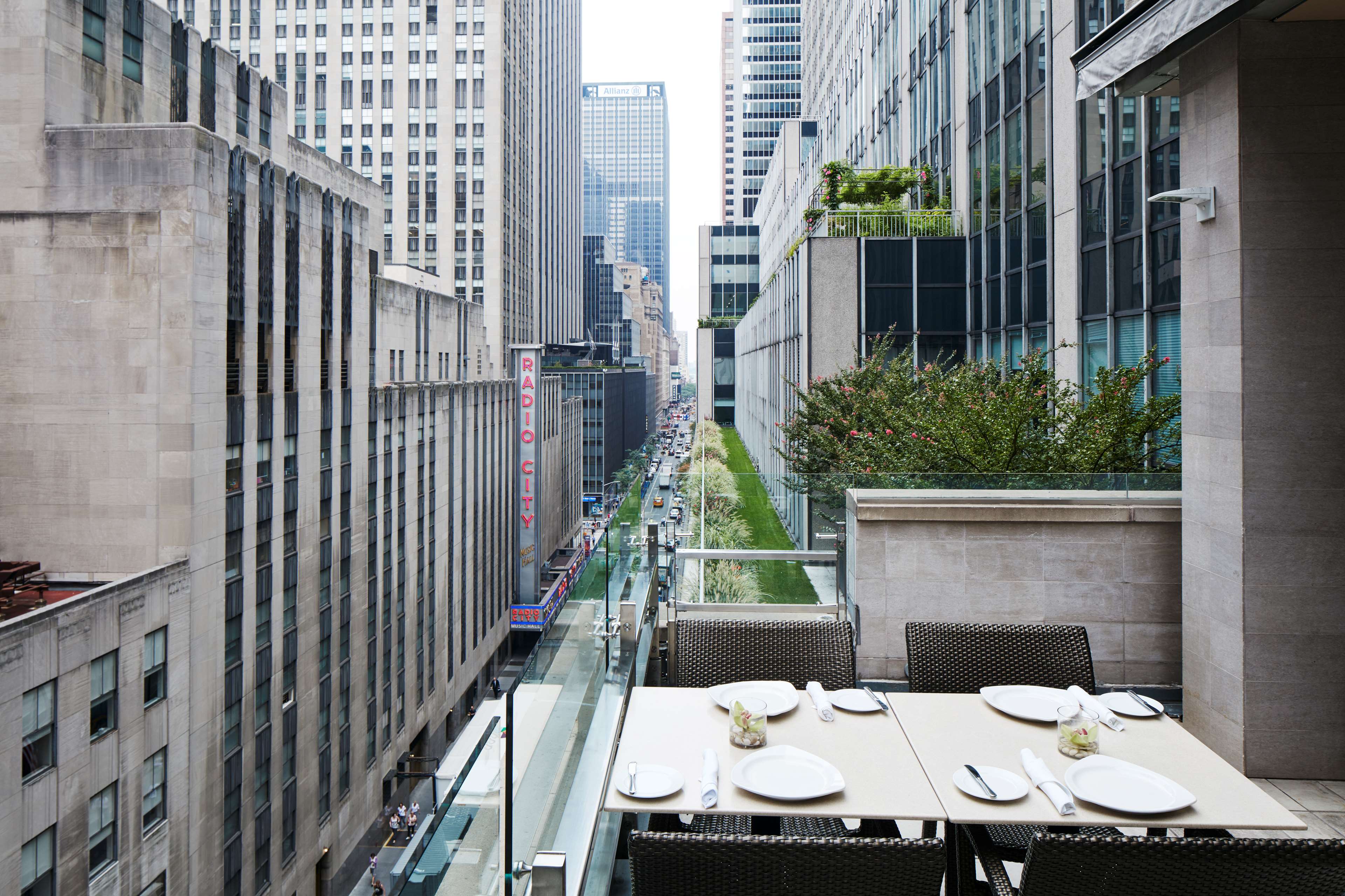 Фото DoubleTree by Hilton New York Midtown Fifth Ave