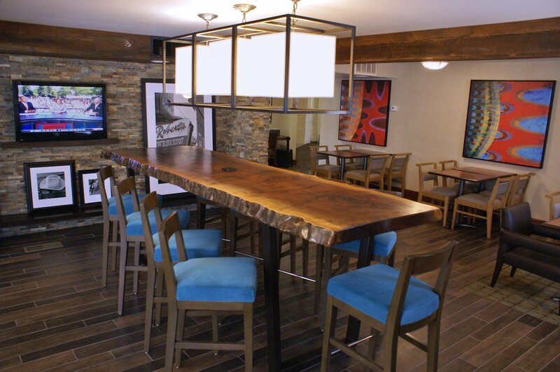 Гостиница Hampton Inn Dallas- Addison