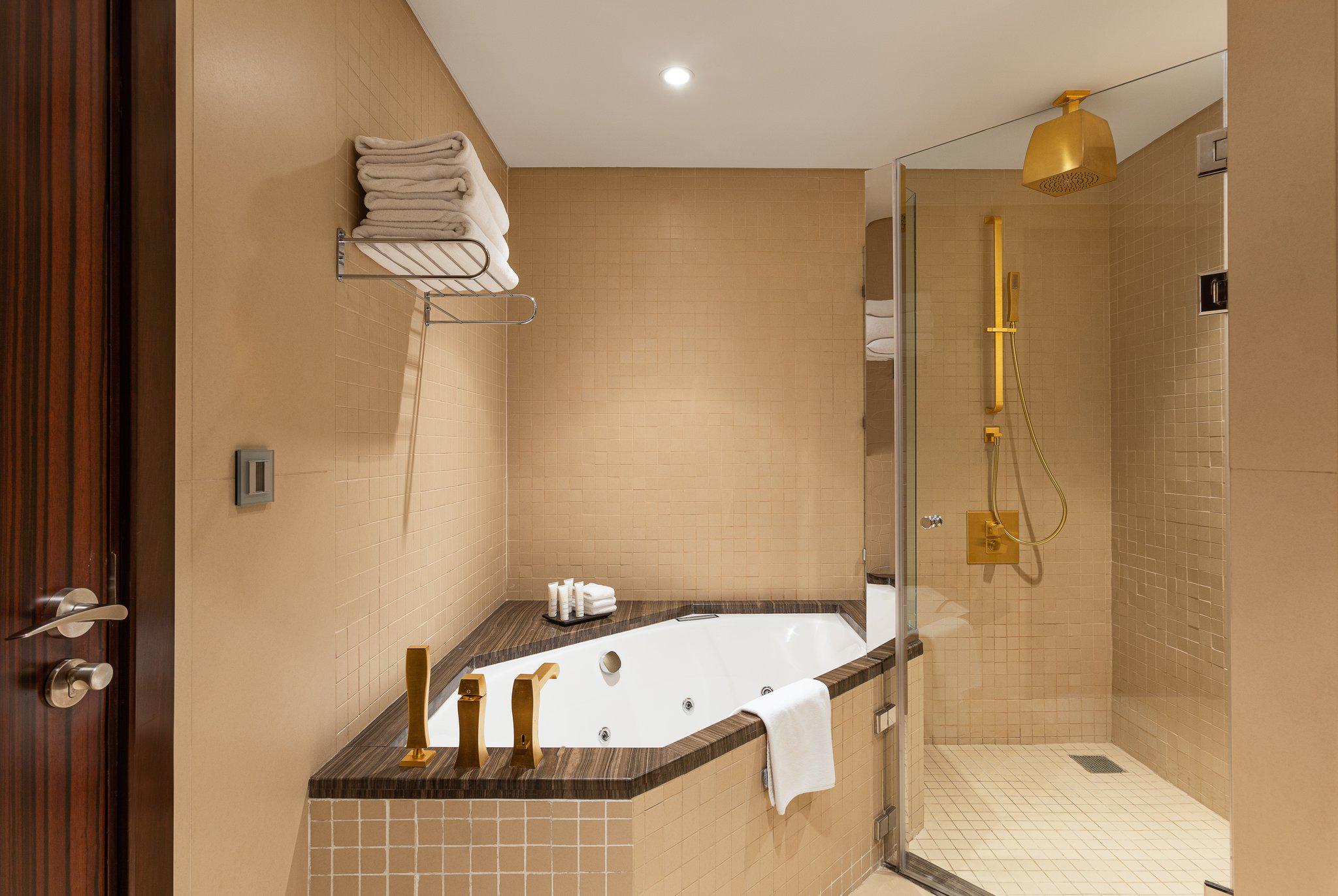 Фото Crowne Plaza Riyadh Rdc Hotel & Convention, an Ihg Hotel