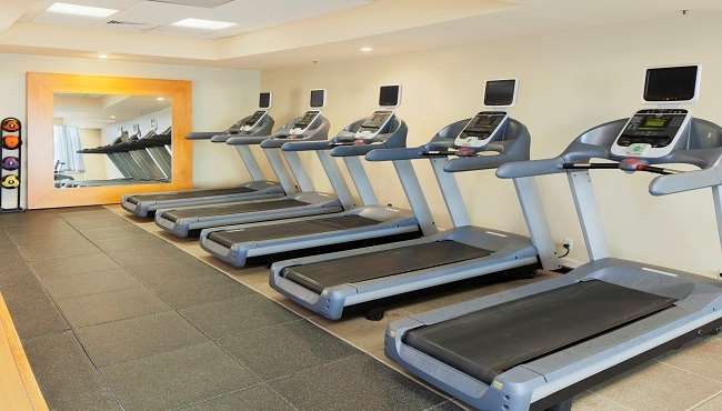 Фото Отель Doubletree by Hilton New York Jfk Airport