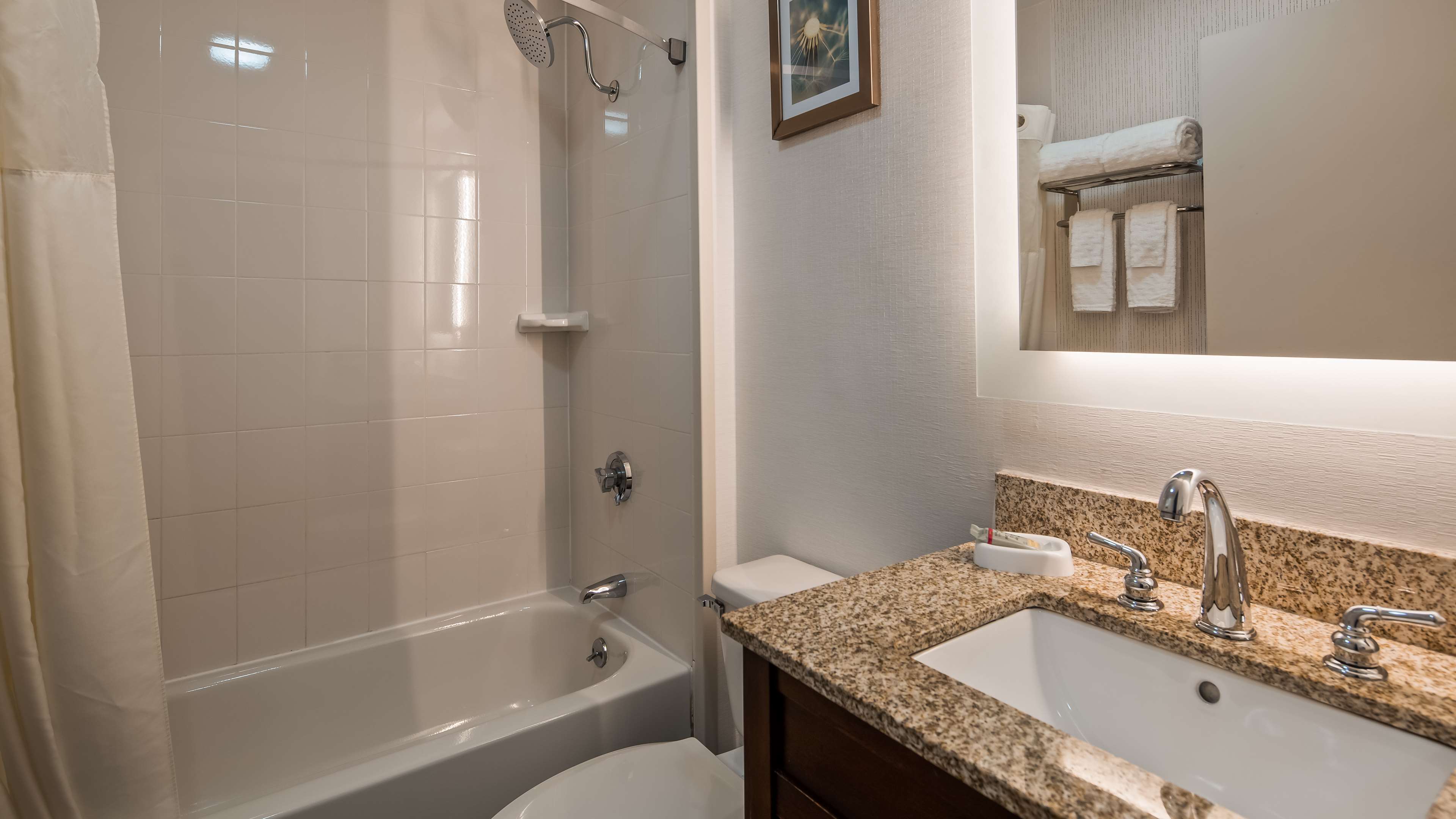 Фото Best Western Milford Inn