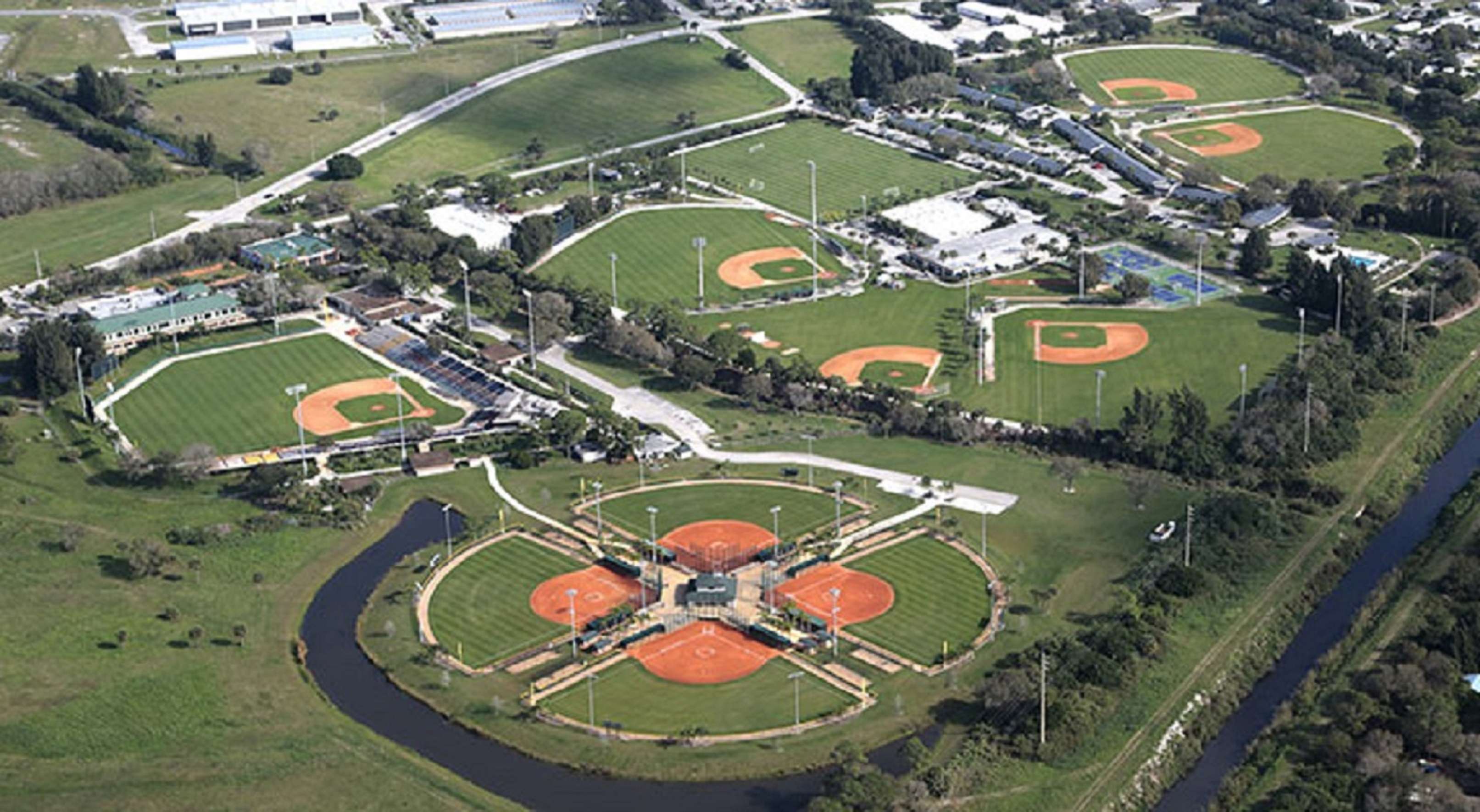 Фото Country Inn & Suites by Radisson, Vero Beach-I-95, Fl