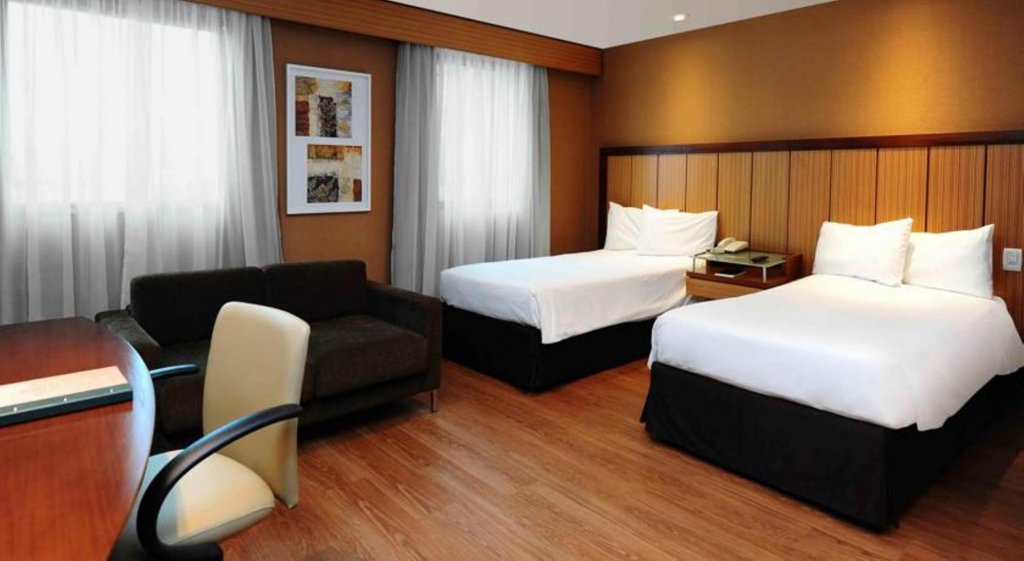 Фото Bourbon Ibirapuera Convention Hotel