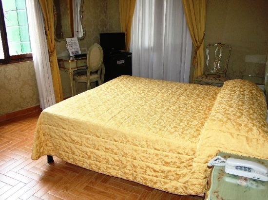 Фото Hotel Canal