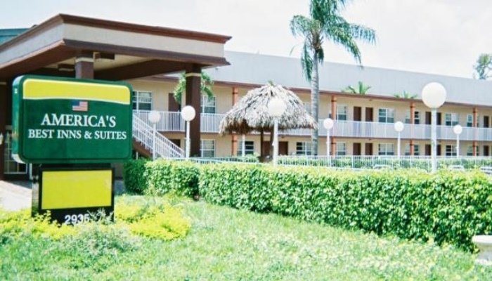 Фото отеля 1