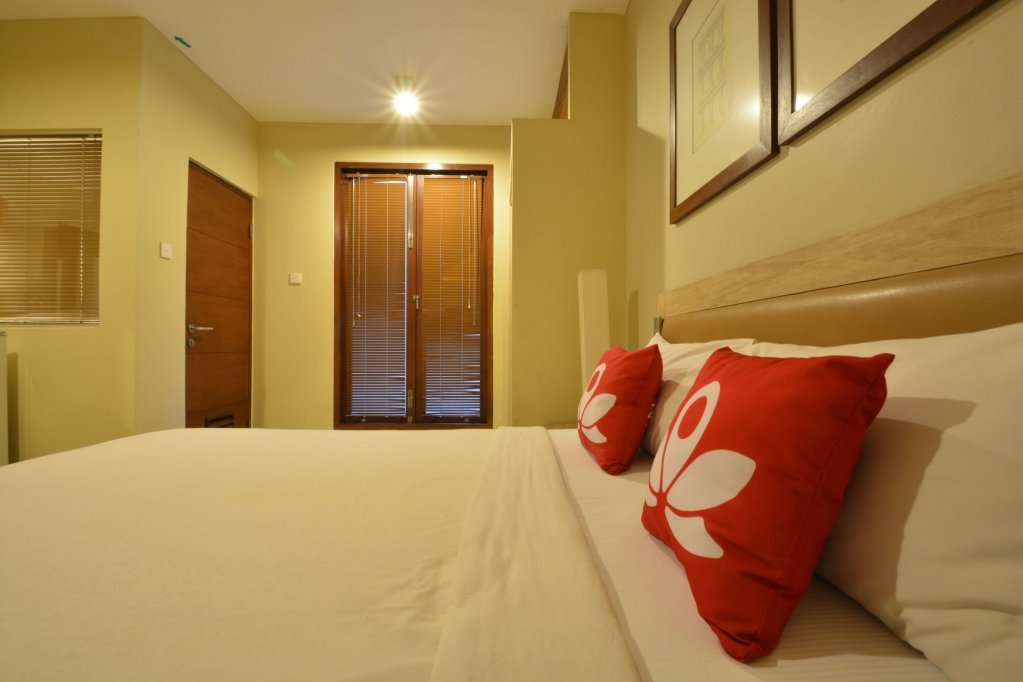 Фото Zen Rooms Kemang Ampera