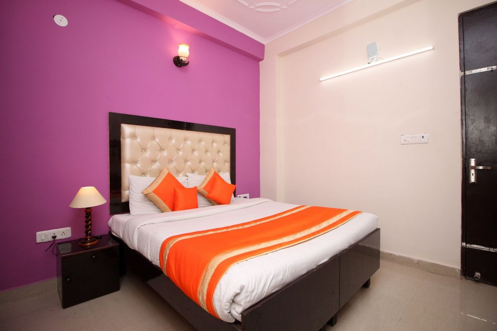 Фото Oyo 9338 Hotel InTown