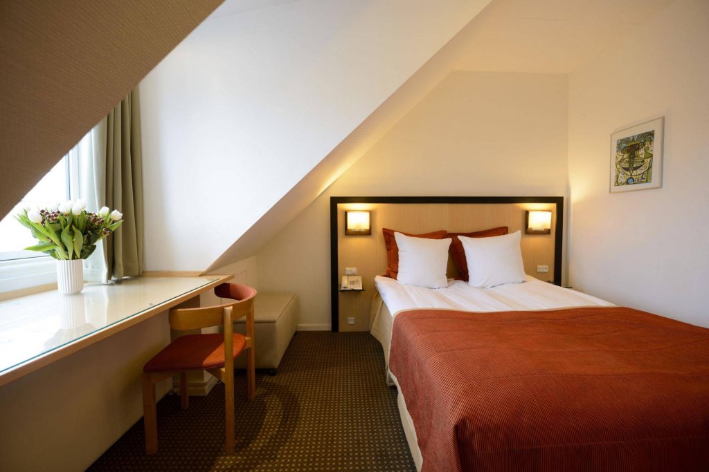 Фото Ascot Hotel