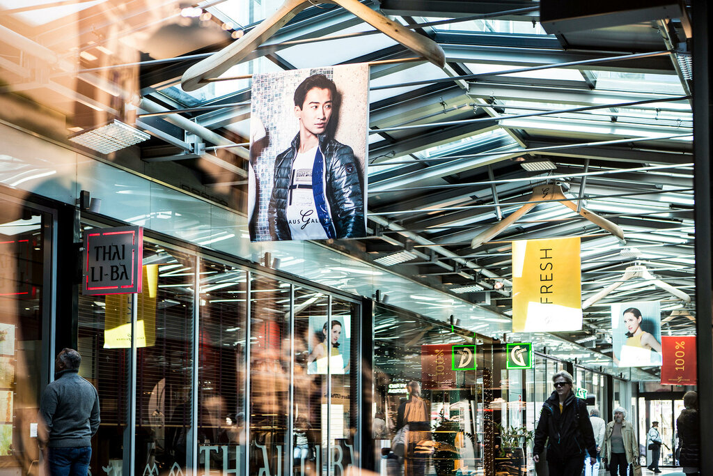 Shopping mall RathausGalerien, Innsbruck, photo