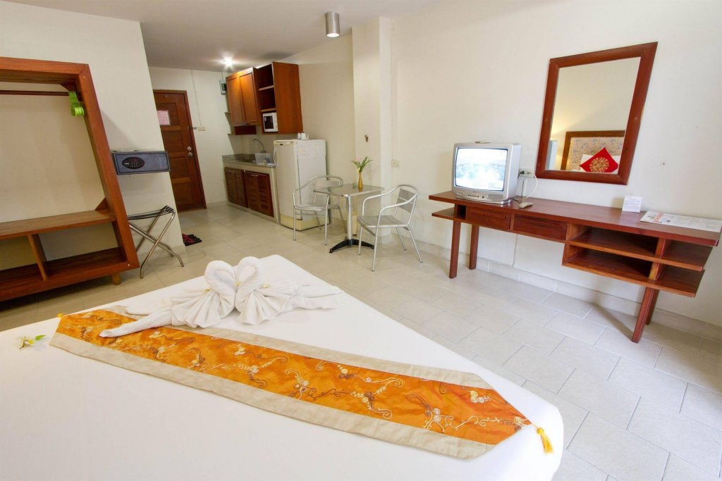 Фото Bella Villa Pattaya 3rd Road