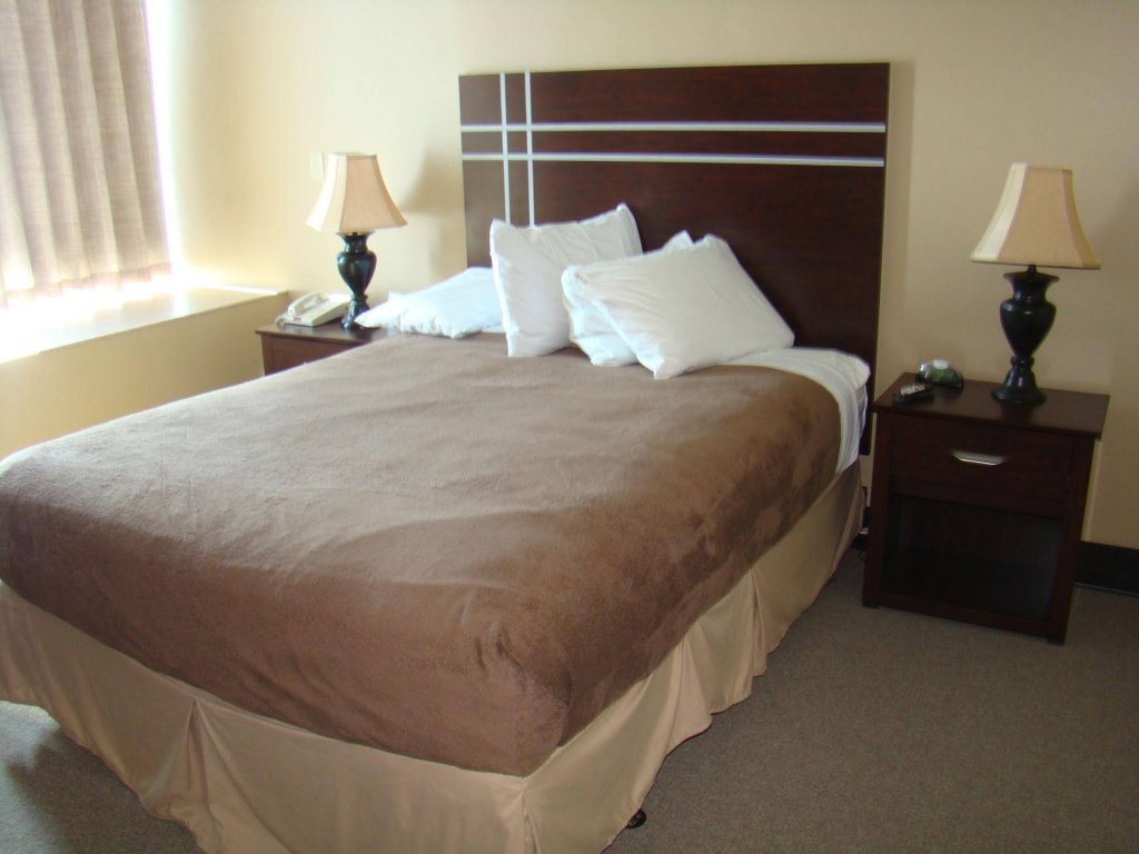 Фото Atlantic Palace Suites